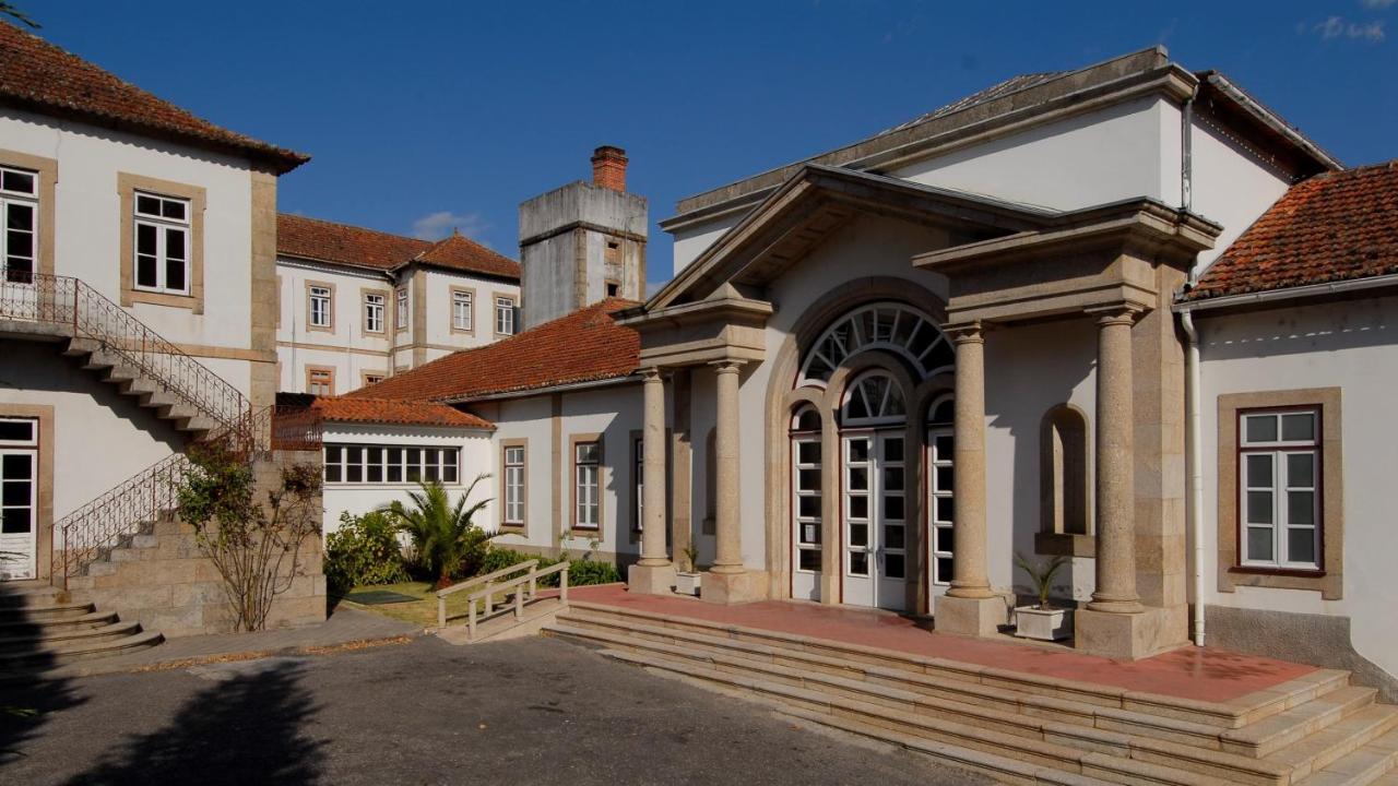 Отель Inatel Entre-Os-Rios Portela  Экстерьер фото